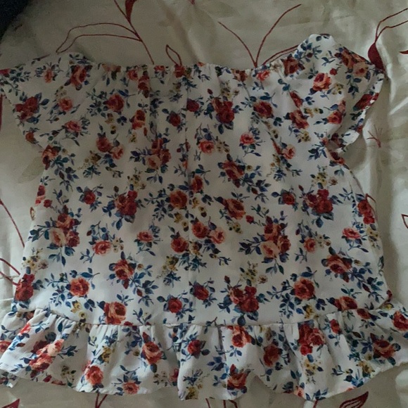 Top/shirt - Picture 2 of 3